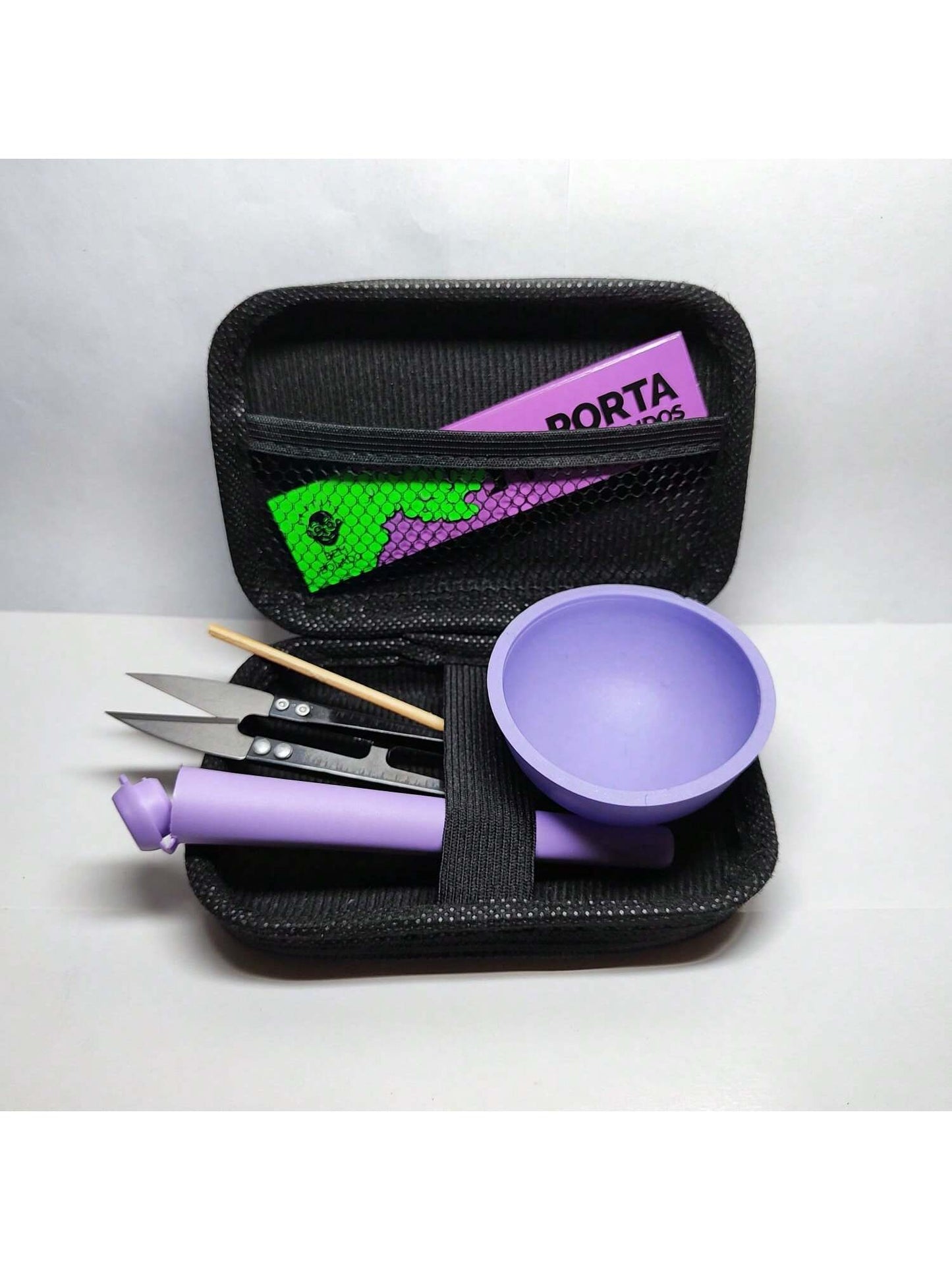 Kit Pilão com Estojo e Itens Tabacaria 6 itens essenciais Completo Tesoura Cuia Seda Mocó