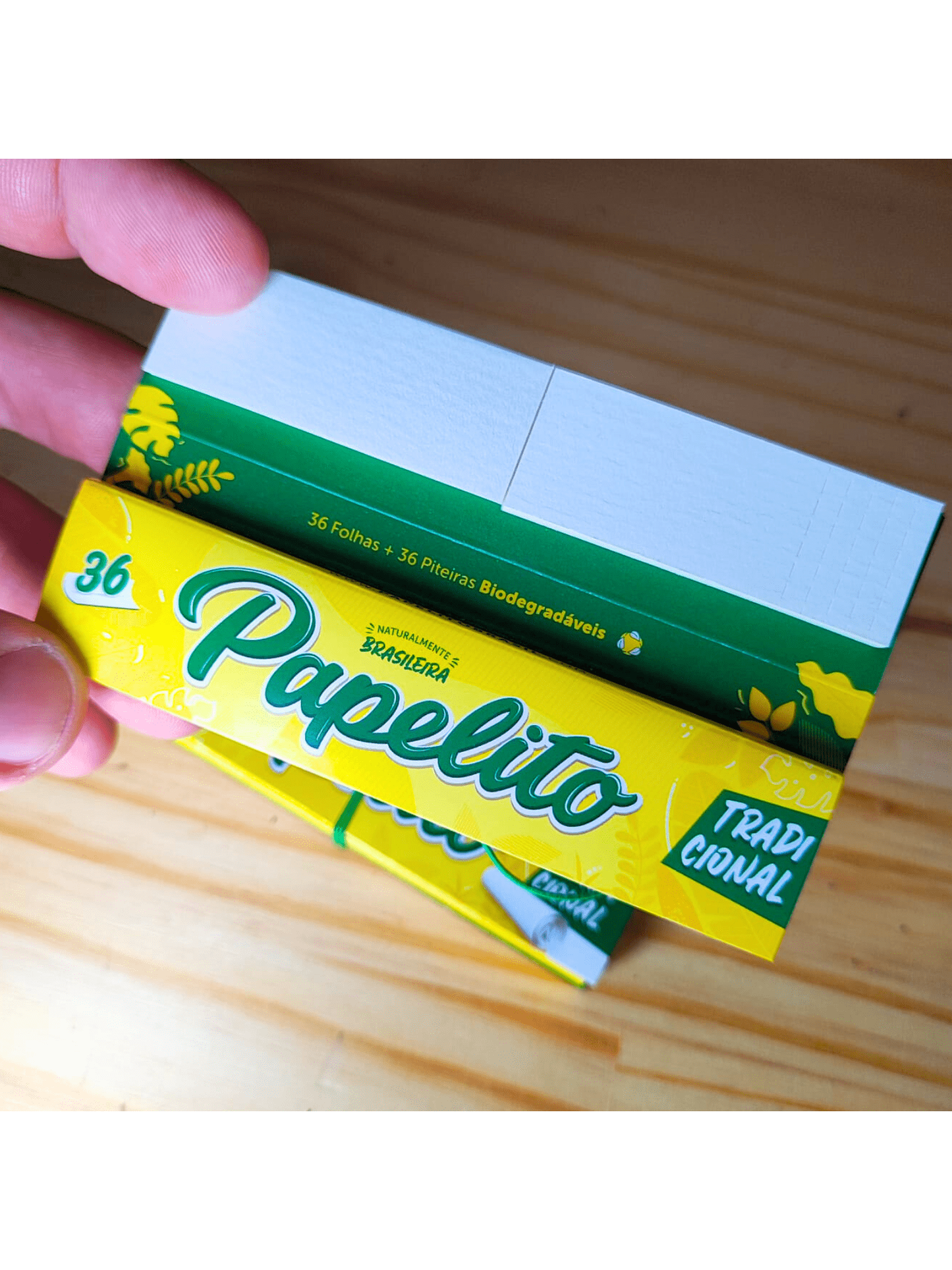 Papel de Enrolar Papelito King Size Com Piteiras Kit 3 Livretos